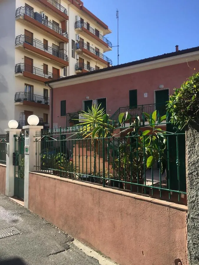 Appartamento Villa Mare Blu 1° piano su 2 livelli Ventimiglia