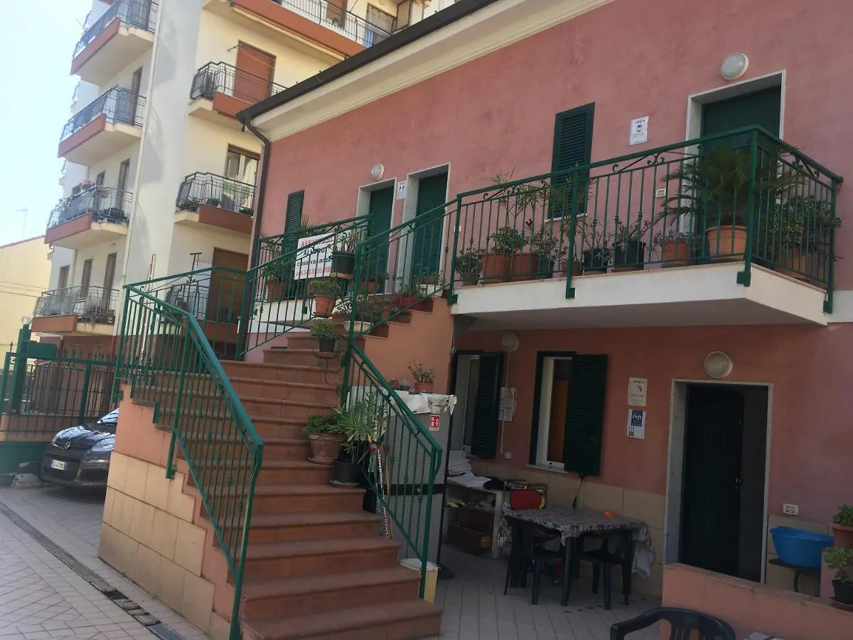Appartamento Villa Mare Blu 1° piano su 2 livelli Ventimiglia 0*,