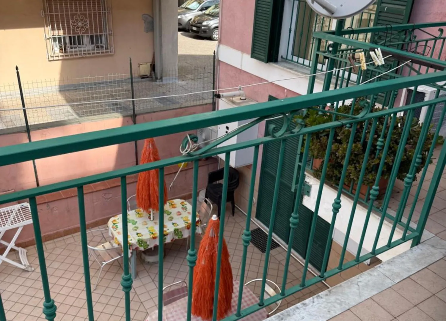 Appartamento Villa Mare Blu 1° piano su 2 livelli Ventimiglia 0*,  Italia